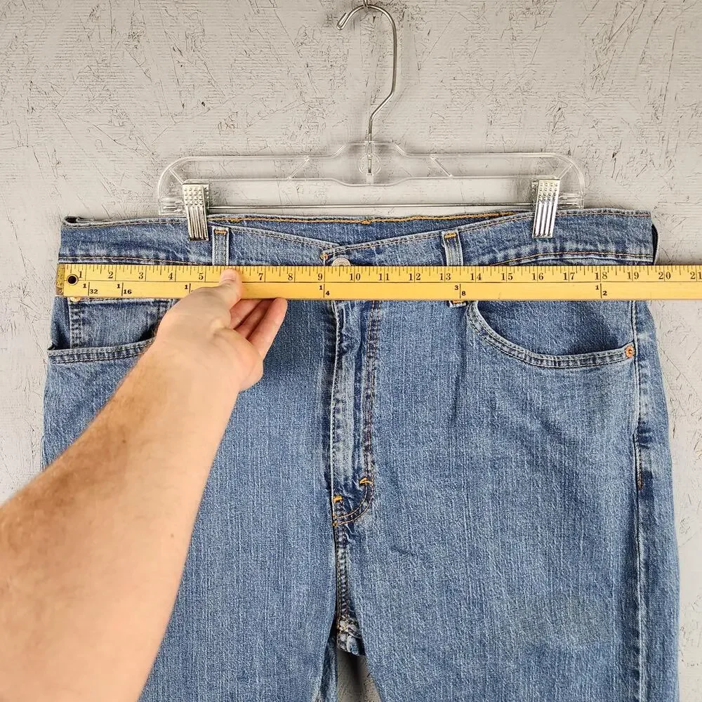 Levis measurements photos